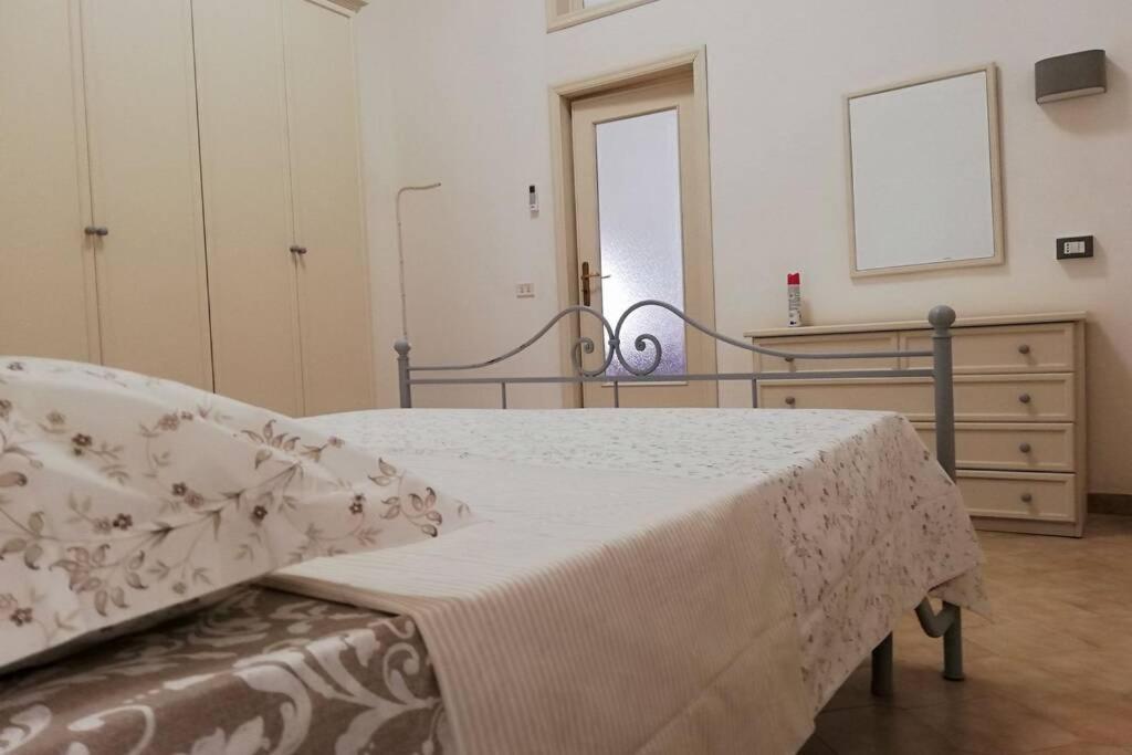 Villa Palazzo Manfredi 37 Bari Exterior foto